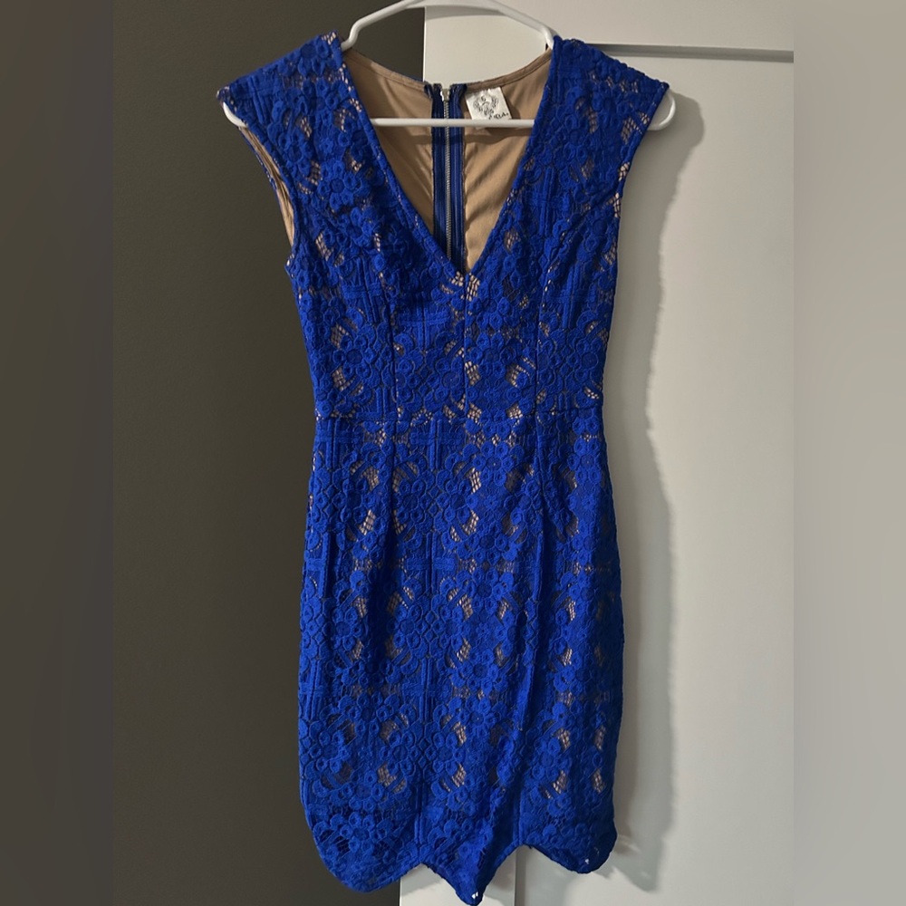 Lace dress